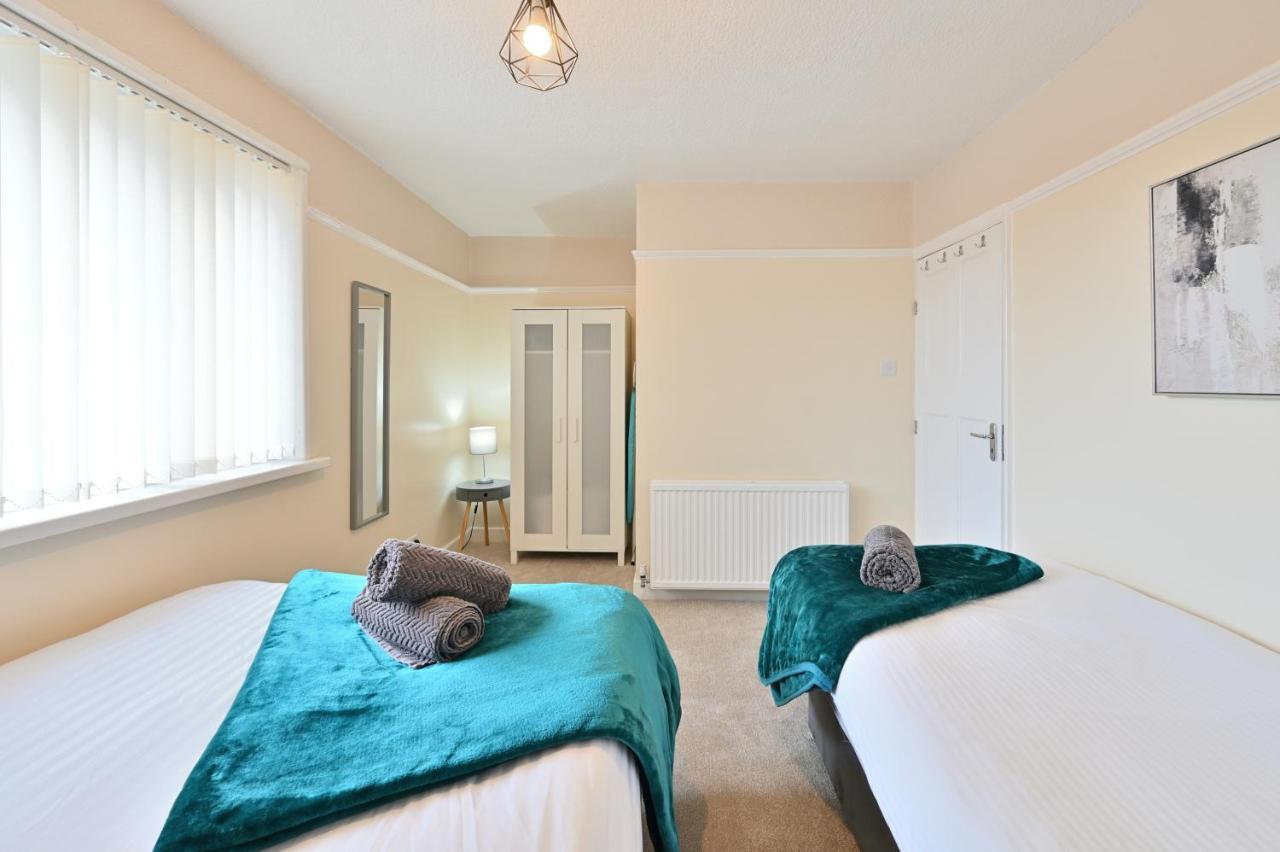 Willa Sleek And Stylish 3 Bed In Bolton - Garden - Parking Zewnętrze zdjęcie
